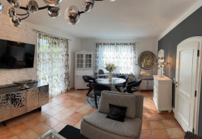 Haus Schmidhuber Wohnung 5 mit sonniger Terrasse Großgmain